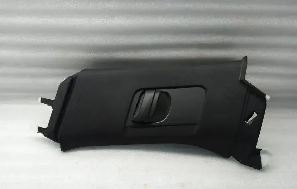 Volvo XC90 (C) pillar trim 31389171