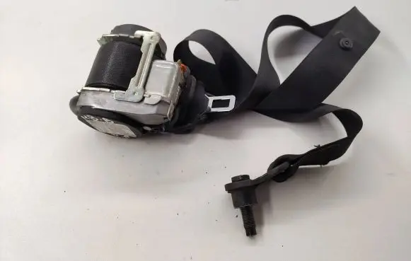 Mercedes-Benz B W245 Front seatbelt