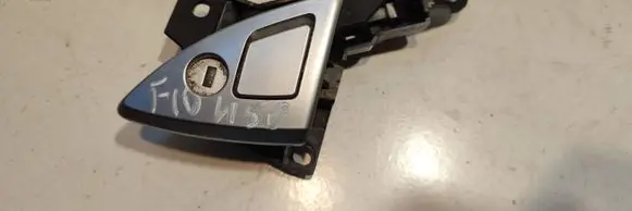 BMW 5 F10 F11 Glove box lock 