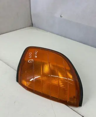 Mercedes-Benz S W140 Front indicator light 1305233932 1408260143