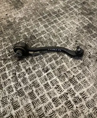 Mercedes-Benz C W203 Front lower control arm/wishbone 2033303611 A2033303611