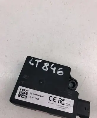 Tesla Model S Other control units/modules 109785500F