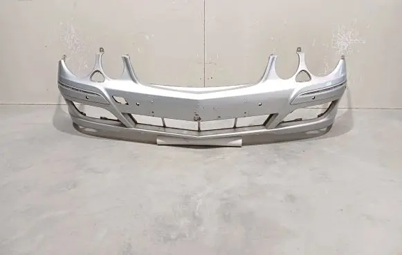 Mercedes-Benz E W211 Front bumper A2118801540