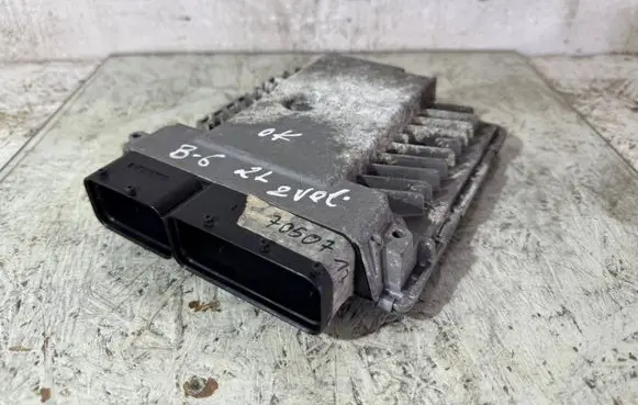 Volkswagen PASSAT B6 Engine control unit/module 03G906018 5WP45500AH