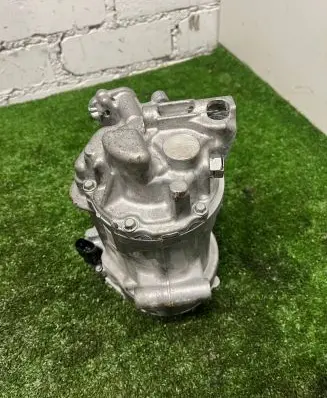 Mercedes-Benz EQA Air conditioning (A/C) compressor (pump) A0008304404 2200301263 0424001684Q0
