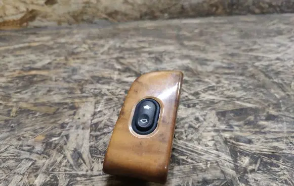 Jaguar XK8 - XKR Electric window control switch