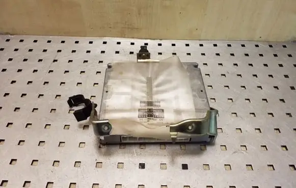 Toyota Corolla E120 E130 Engine control unit/module 8966102A60 MB1758006881