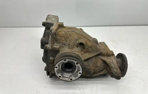 BMW 3 E90 E91 Rear differential 7524319