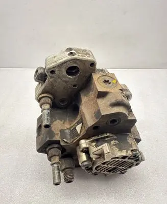 Renault Master II Fuel injection high pressure pump 0445010033 8200041761