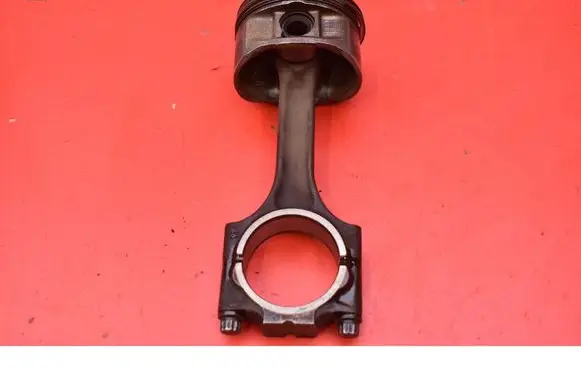 Volvo XC90 Piston 24600B