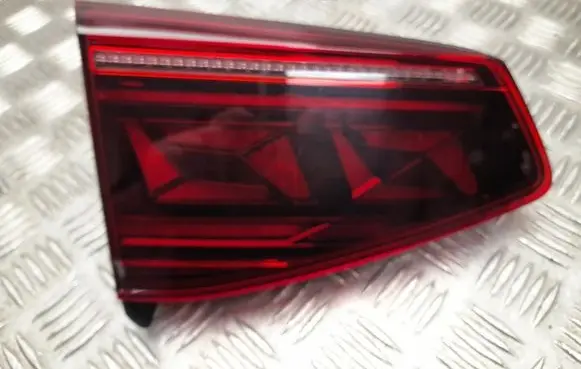 Volkswagen PASSAT B8 Rear/tail lights 3G9945307N