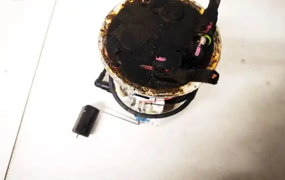 Suzuki Swift I In-tank fuel pump