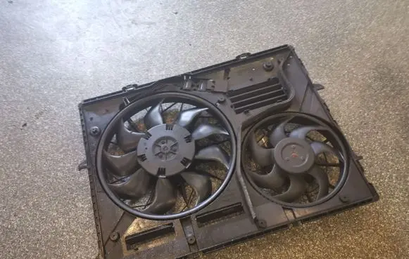 Volkswagen Touareg I Fan set 1137328172 7L0121203G 0130706809