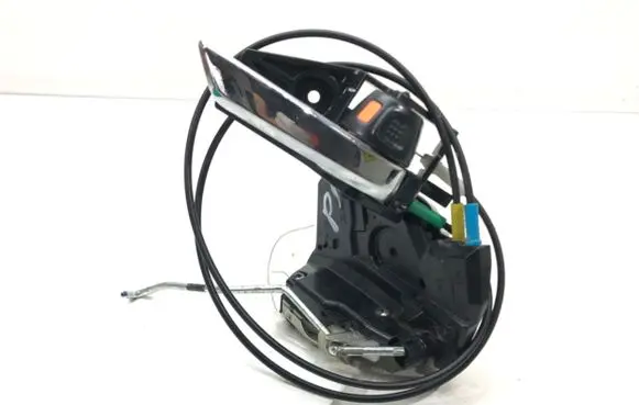 Suzuki Baleno IV Front door lock