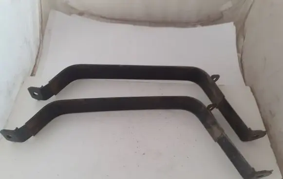 Honda Insight Fuel tank mounting bracket TM8