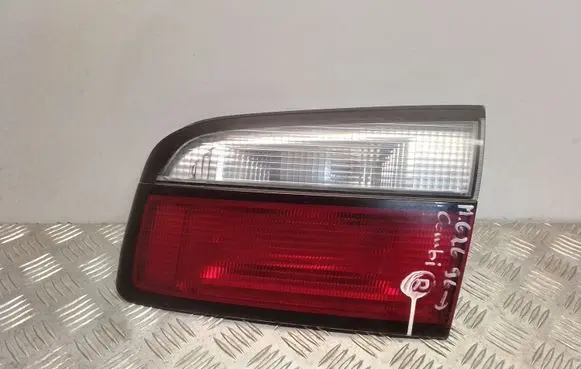 Mazda 626 Tailgate rear/tail lights R2267