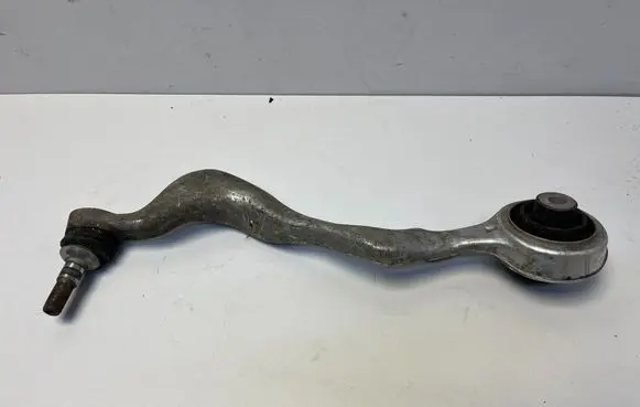 BMW M3 e92 Front lower control arm/wishbone 2283575