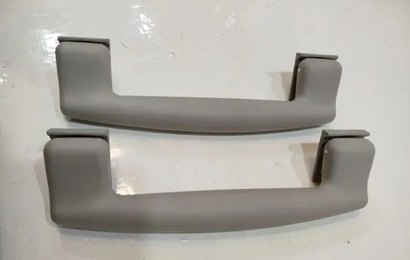 Maserati Ghibli Front interior roof grab handle 670
