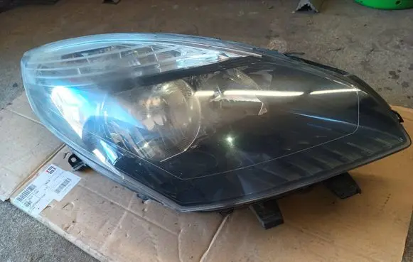 Renault Scenic III - Grand scenic III Headlight/headlamp 260100023r