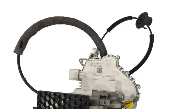 Porsche Macan (95B) Front door lock 95B837015F