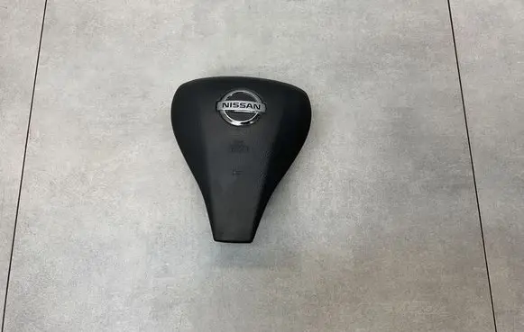 Nissan X-Trail T32 Steering wheel airbag