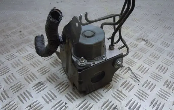 Mercedes-Benz Citan W415 ABS Pump 476601301R