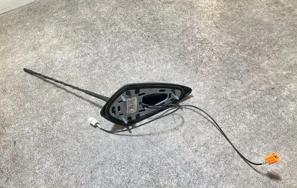 Citroen C4 III e-C4 Aerial GPS antenna 9835734280 421251063