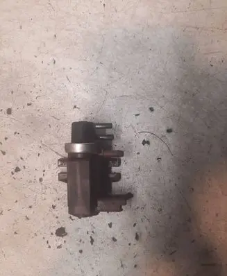 Ford Focus Turbo solenoid valve 9652570180