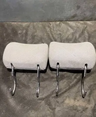 Mercedes-Benz E W124 Rear seat headrest 