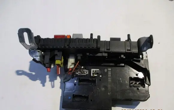 Peugeot Partner III Other interior part 2129004901