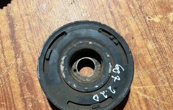Peugeot 607 Crankshaft pulley 5241A