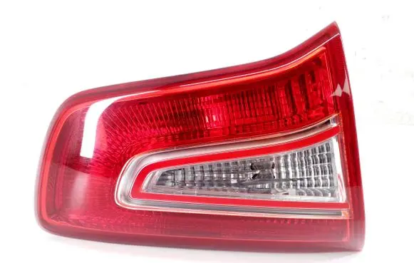 KIA Sportage Tailgate rear/tail lights 924053W0
