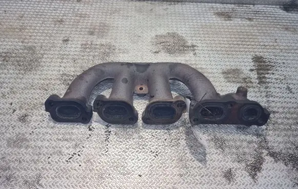 Opel Vivaro Exhaust manifold 8200042882