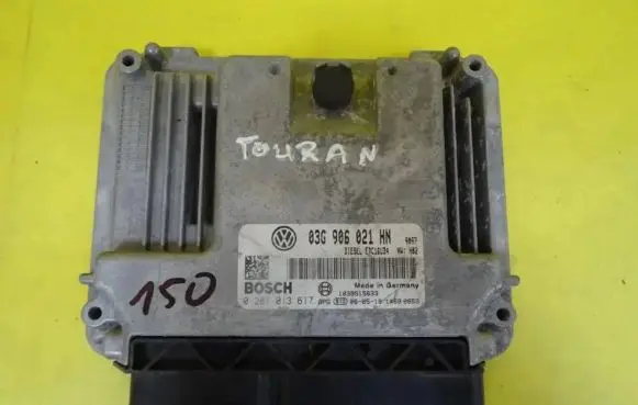 Volkswagen Touran I Engine control unit/module 03G906021HN 0281013617