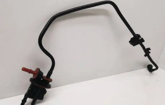Ford Explorer VI Valve vacuum EU5A9G866CE