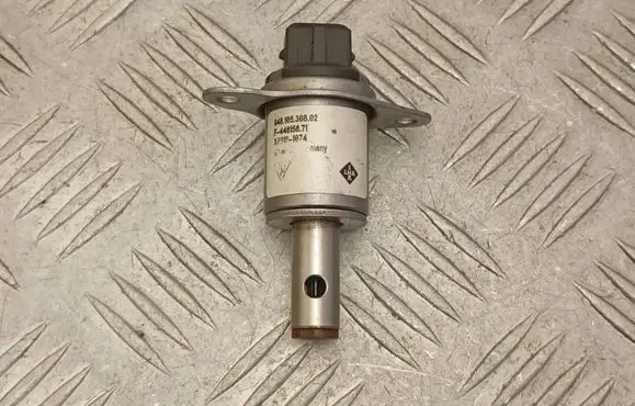 Porsche Cayenne (9PA) Camshaft vanos timing valve 94810530802