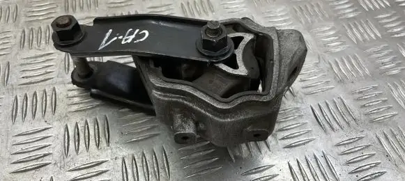 Volvo V70 Engine mount bracket 6G926P082LB