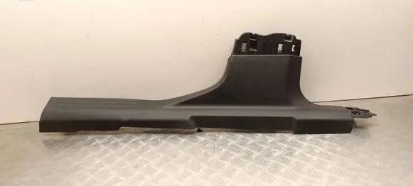 Citroen C4 III e-C4 (B) pillar trim (bottom) 98334583ZD
