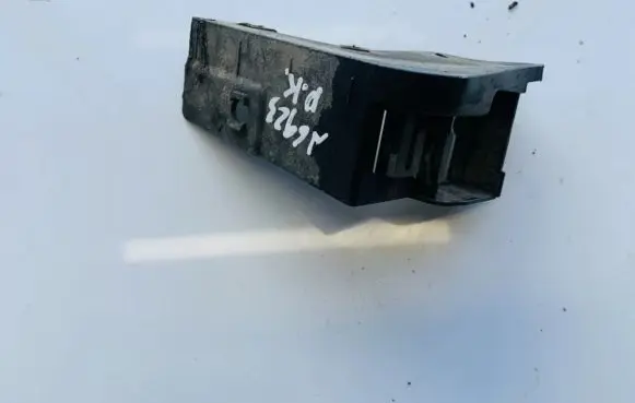 Honda Accord Front bumper mounting bracket