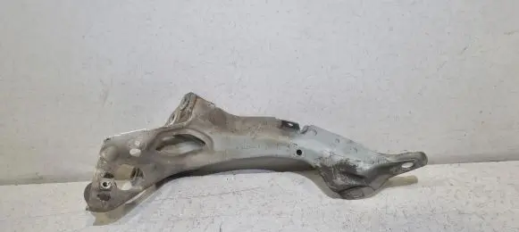 Audi A6 C7 Fender mounting bracket 4G0821135A 4G0805815