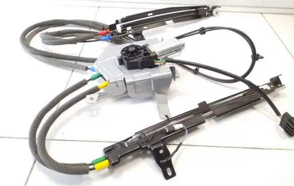 BMW 5 F10 F11 Curtain motor 7232773