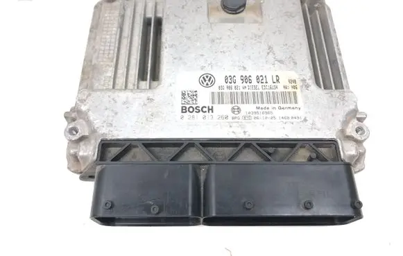 Volkswagen Touran I Engine control unit/module 03G906021LR 03G906021AN 0281013260