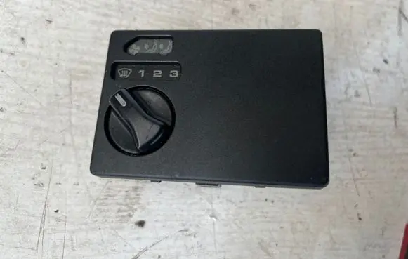 Volkswagen Transporter - Caravelle T4 Climate control unit 701959531