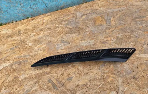 Chevrolet Corvette C7 Fender grill 23350139 APCQ110148
