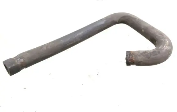 Mercedes-Benz Vito Viano W639 Engine coolant pipe/hose A6398324823