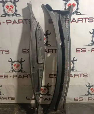 Opel Corsa E Wiper trim 39005021 13434158