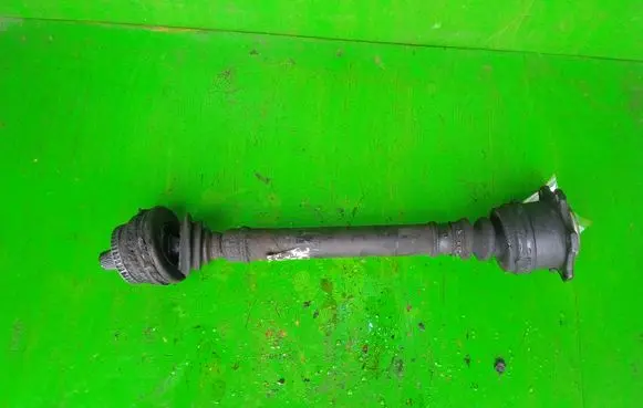 Audi A4 S4 B5 8D Front driveshaft