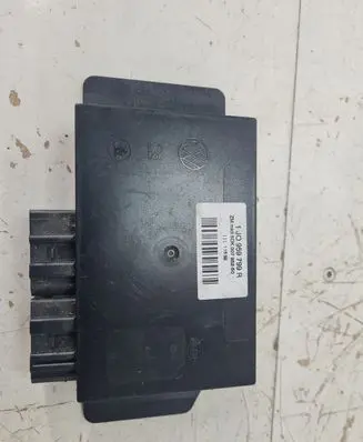 Volkswagen PASSAT B5 Comfort/convenience module 1J0959799R