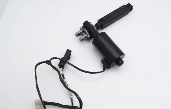 Chrysler PT Cruiser Seat adjustment motor 