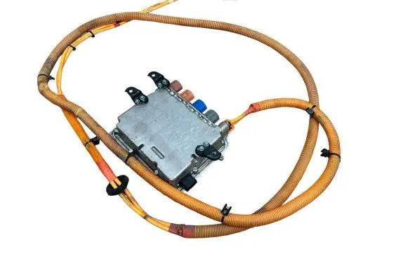 Voltage converter inverter